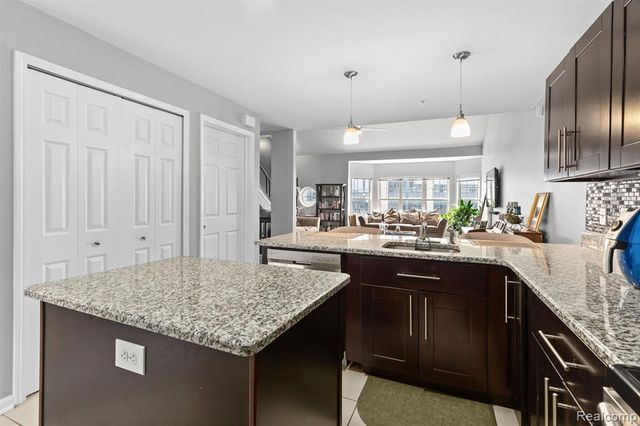 2654 Woodward Avenue, Detroit, MI 48201