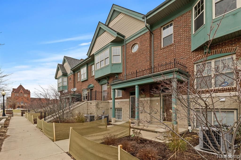 2654 Woodward Avenue, Detroit, MI 48201