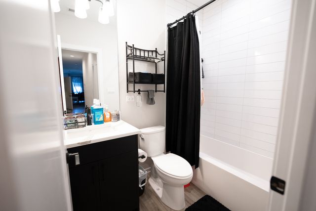 321 S Washtenaw Avenue, Chicago, IL 60612