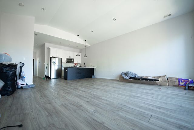 321 S Washtenaw Avenue, Chicago, IL 60612