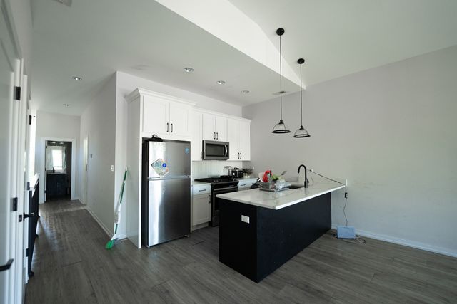 321 S Washtenaw Avenue, Chicago, IL 60612
