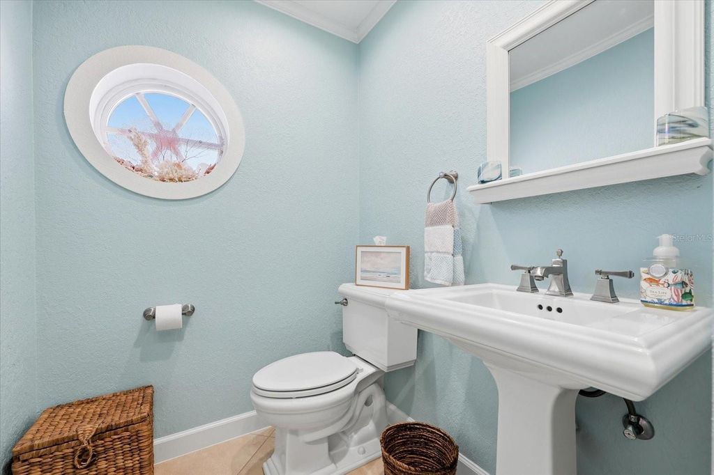 Image 18 of property listing at 501 SANDY HOOK ROAD, Treasure Island, FL 33706