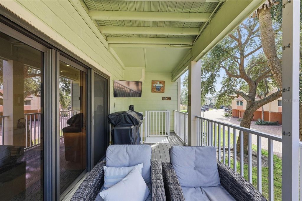 Image 20 of property listing at 501 SANDY HOOK ROAD, Treasure Island, FL 33706