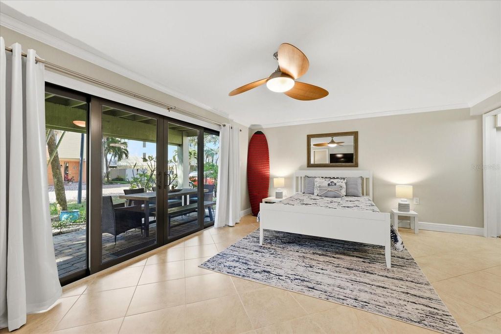 Image 40 of property listing at 501 SANDY HOOK ROAD, Treasure Island, FL 33706