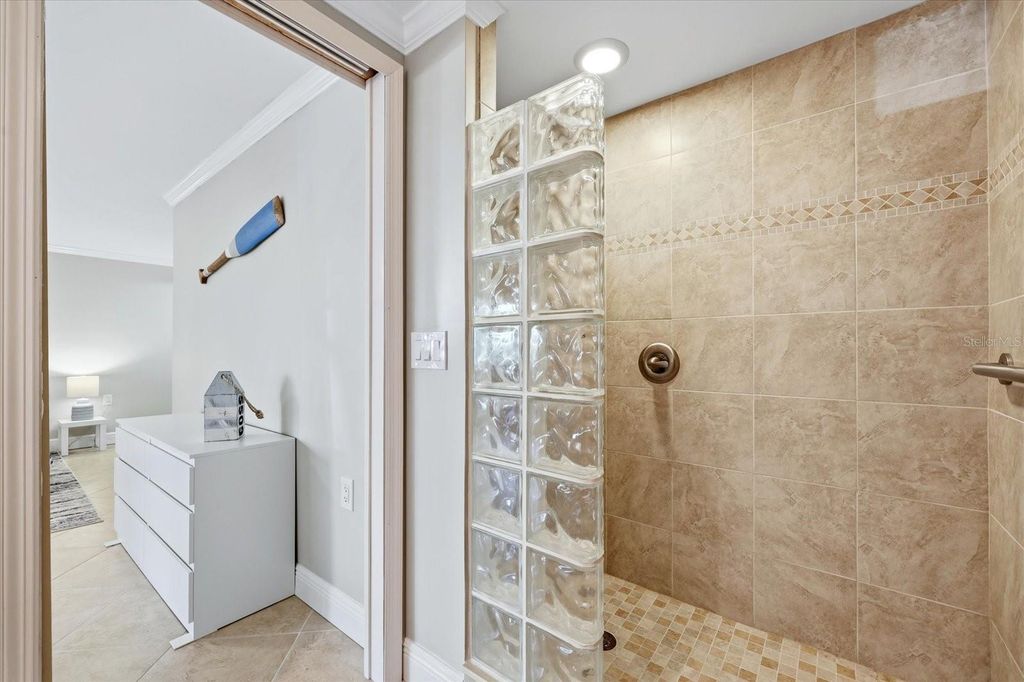 Image 42 of property listing at 501 SANDY HOOK ROAD, Treasure Island, FL 33706