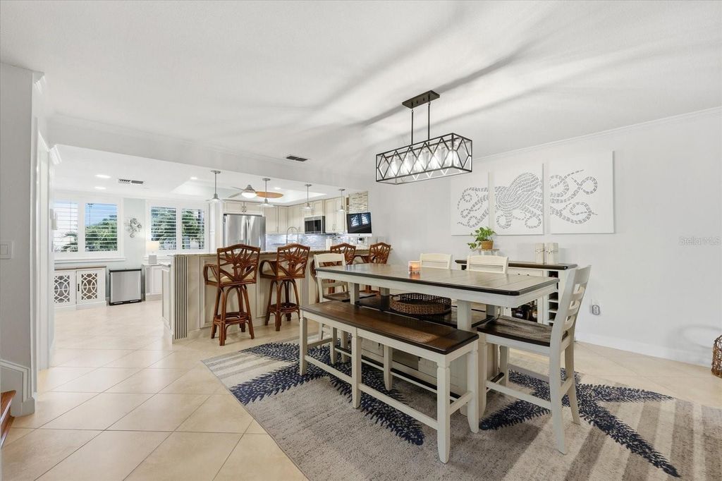 Image 6 of property listing at 501 SANDY HOOK ROAD, Treasure Island, FL 33706