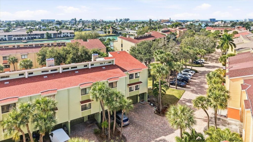 Image 58 of property listing at 501 SANDY HOOK ROAD, Treasure Island, FL 33706