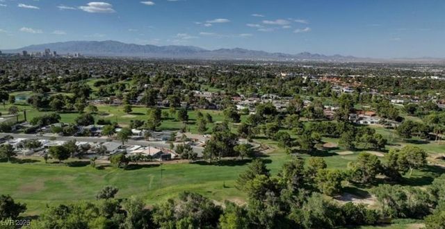 2136 Mohigan Way, Las Vegas, NV 89169