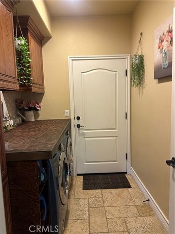 11238 Lindsay Lane, Apple Valley, CA 92308