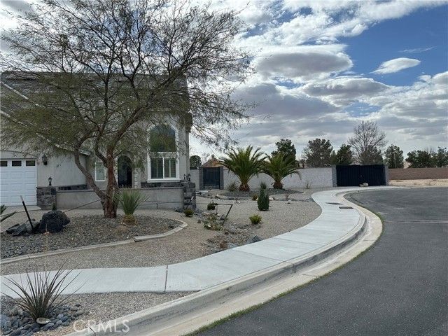 11238 Lindsay Lane, Apple Valley, CA 92308