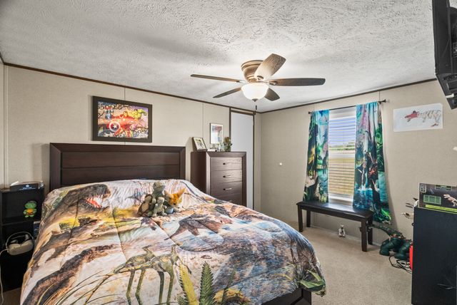 5555 King Robert Ln, Westmoreland, TN 37186