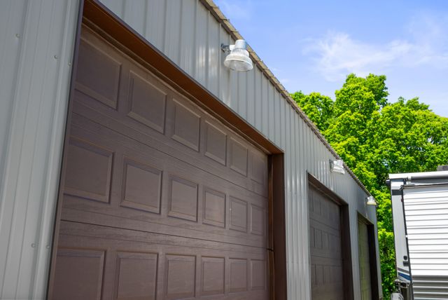 5555 King Robert Ln, Westmoreland, TN 37186