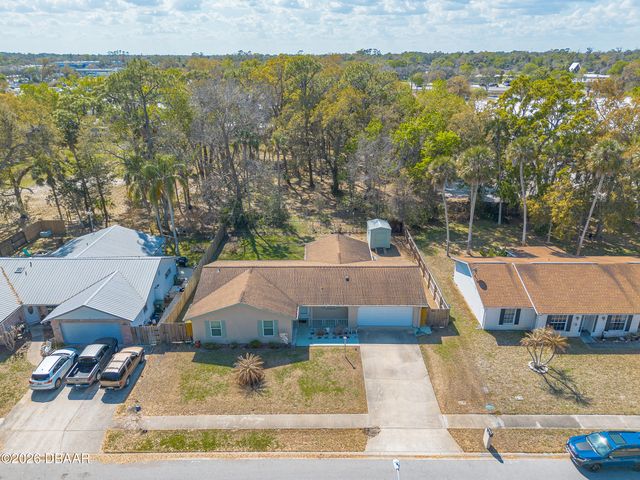 1424 Mollie Road, Daytona Beach, FL 32114