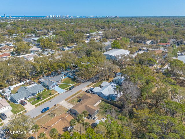 1424 Mollie Road, Daytona Beach, FL 32114