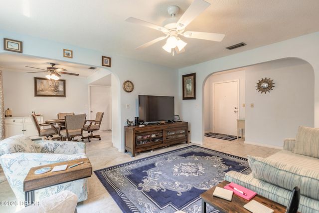 1424 Mollie Road, Daytona Beach, FL 32114