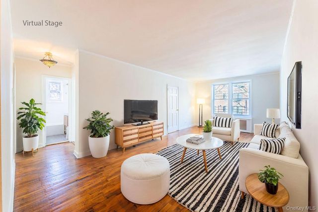 8420 51st Avenue 1B, Elmhurst, NY 11373