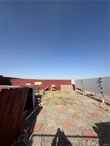 140 Safari Drive, Needles, CA 92363