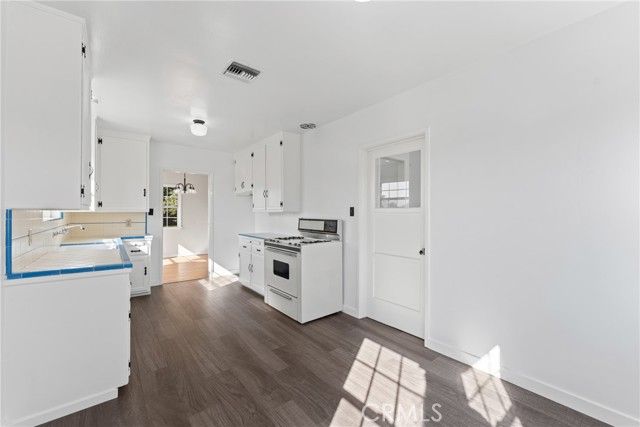 10943 Loch Lomond Drive, Whittier, CA 90606