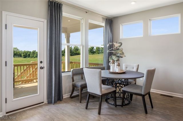 10776 Winding Creek Chase, Columbia Station, OH 44028