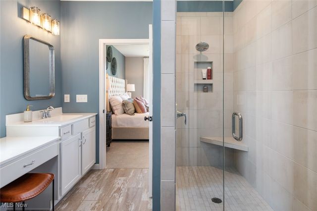 10776 Winding Creek Chase, Columbia Station, OH 44028