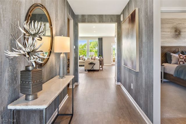 10776 Winding Creek Chase, Columbia Station, OH 44028