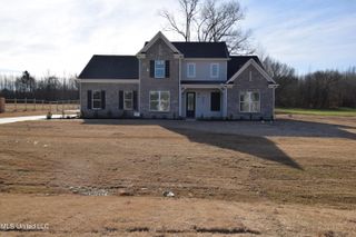 507 Centerline Roper Loop, Byhalia, MS 38611