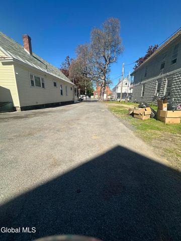 1142 Cutler Street, Schenectady, NY 12303