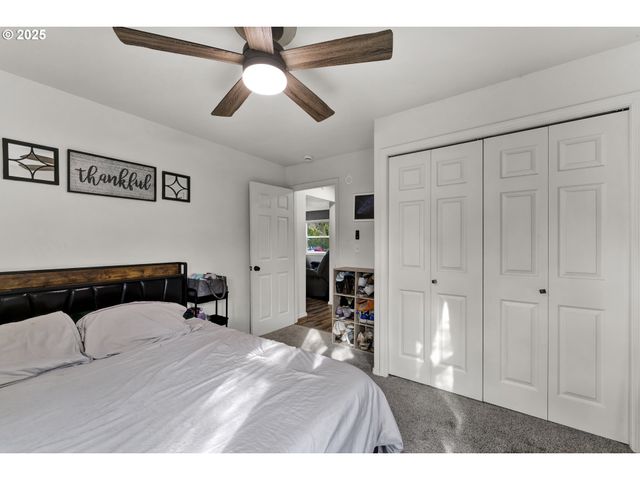 422 ELDER St, Drain, OR 97435