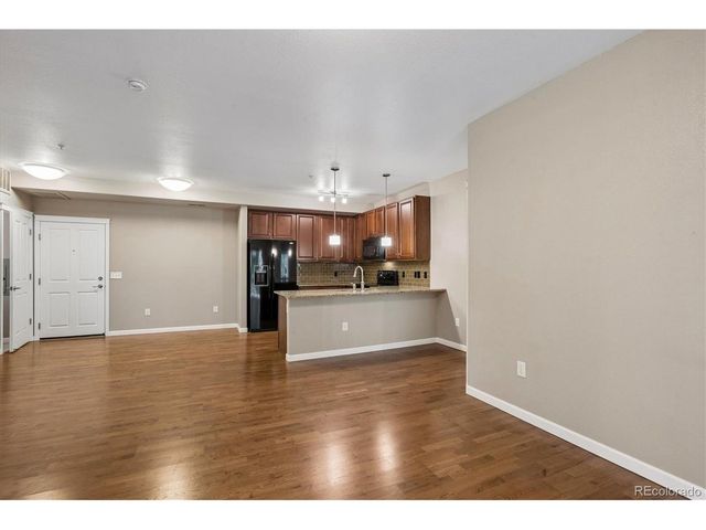 1044 Rockhurst Dr 102, Highlands Ranch, CO 80129