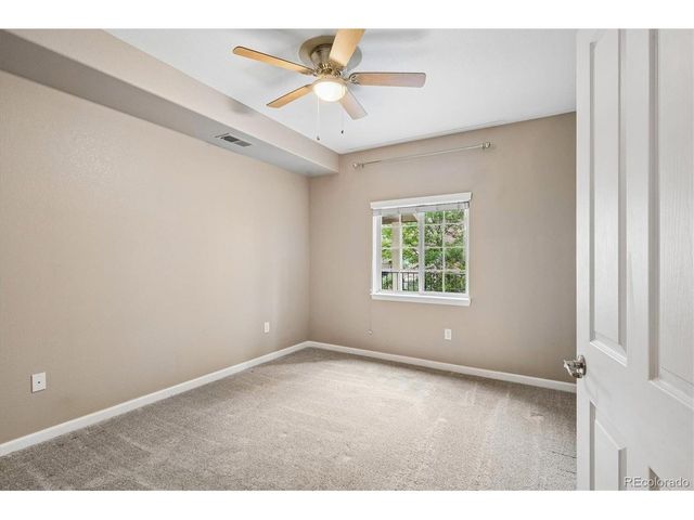 1044 Rockhurst Dr 102, Highlands Ranch, CO 80129