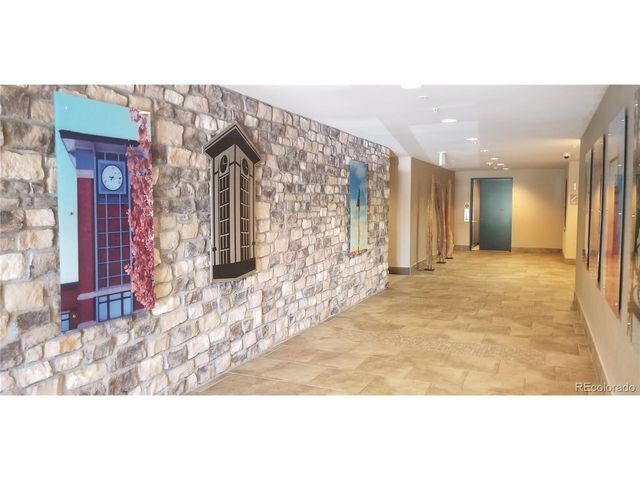 1044 Rockhurst Dr 102, Highlands Ranch, CO 80129