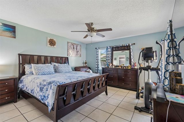 14827 OAK VINE DRIVE, Lutz, FL 33559