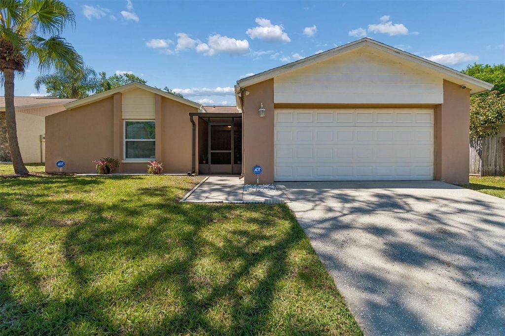 14827 OAK VINE DRIVE, Lutz, FL 33559