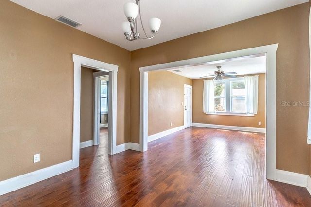 919 W PLYMOUTH STREET, Tampa, FL 33603