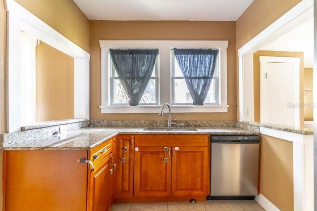 919 W PLYMOUTH STREET, Tampa, FL 33603