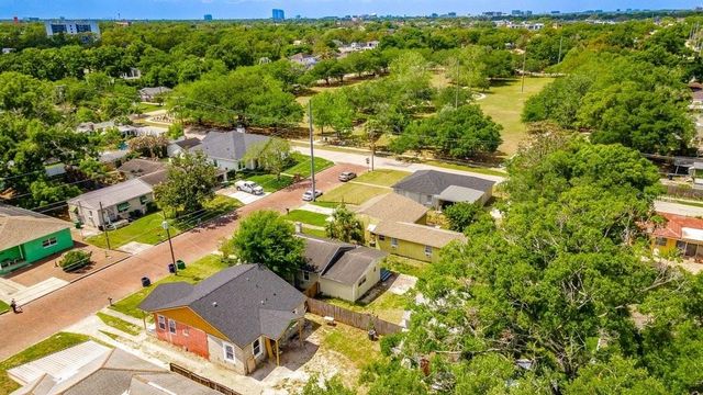 919 W PLYMOUTH STREET, Tampa, FL 33603