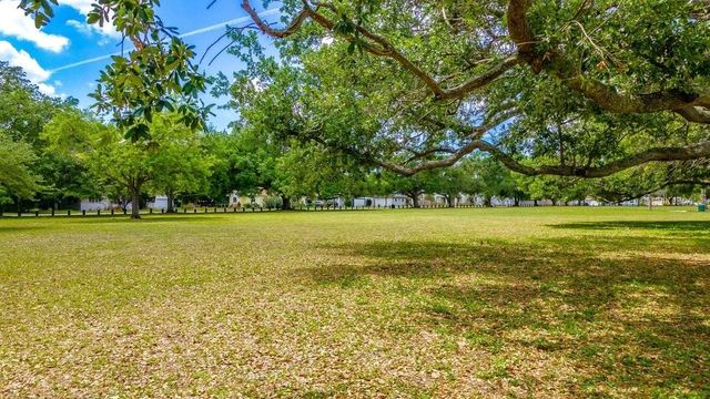 919 W PLYMOUTH STREET, Tampa, FL 33603