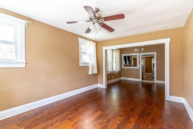 919 W PLYMOUTH STREET, Tampa, FL 33603