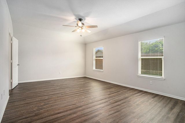 704 Christopher Drive, Cleburne, TX 76033