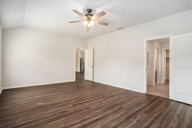 704 Christopher Drive, Cleburne, TX 76033