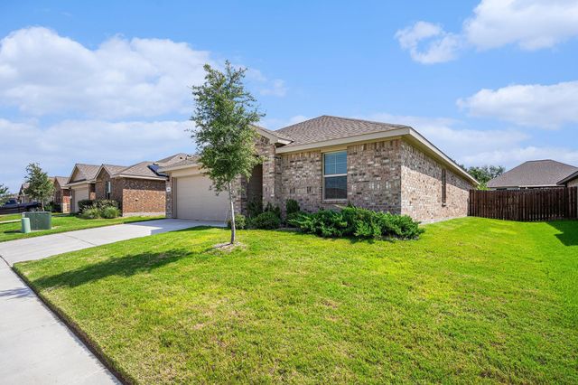 704 Christopher Drive, Cleburne, TX 76033
