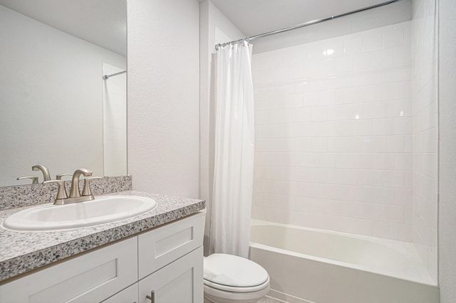 704 Christopher Drive, Cleburne, TX 76033