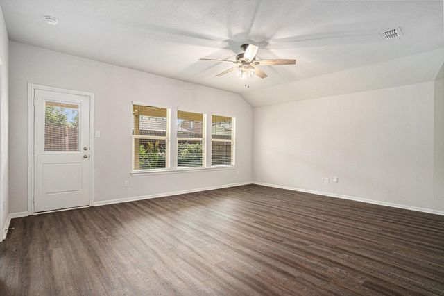 704 Christopher Drive, Cleburne, TX 76033