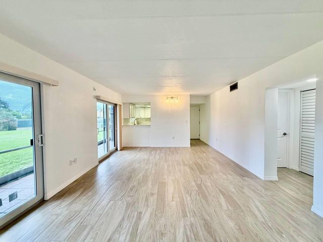 8801 BAY POINTE DRIVE 102, Tampa, FL 33615
