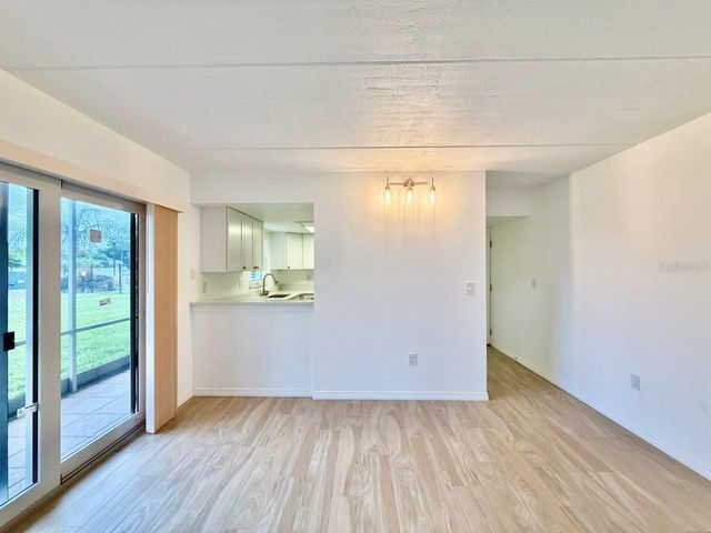 8801 BAY POINTE DRIVE 102, Tampa, FL 33615
