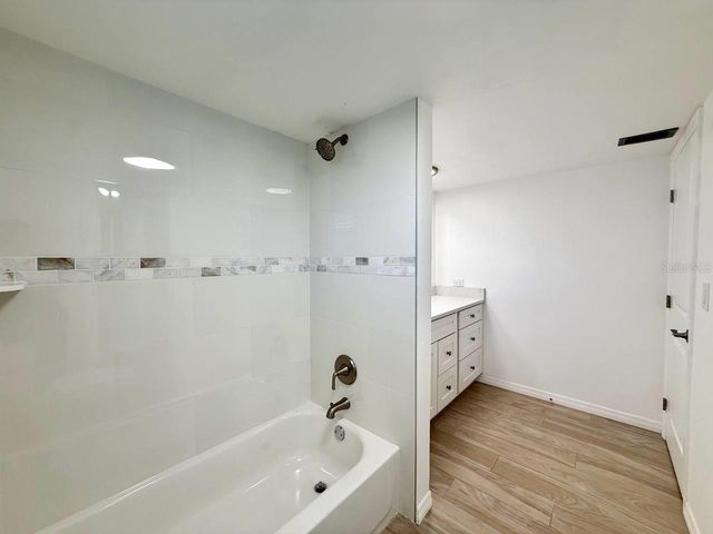 8801 BAY POINTE DRIVE 102, Tampa, FL 33615