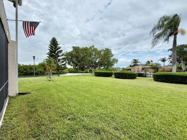 8801 BAY POINTE DRIVE 102, Tampa, FL 33615