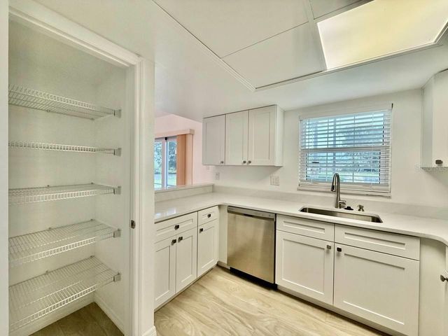 8801 BAY POINTE DRIVE 102, Tampa, FL 33615