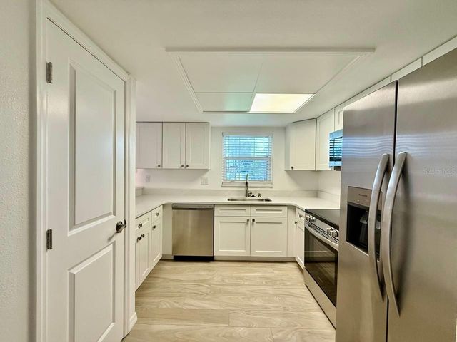 8801 BAY POINTE DRIVE 102, Tampa, FL 33615