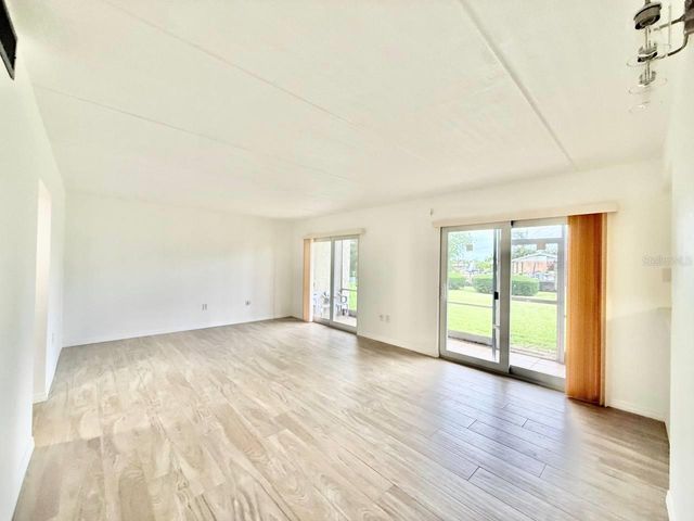 8801 BAY POINTE DRIVE 102, Tampa, FL 33615